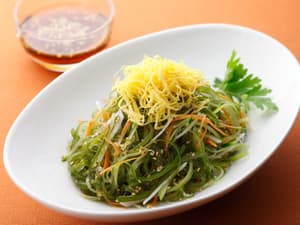 くき糸わかめの和え物
